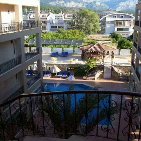 Hotel Starberry 3*